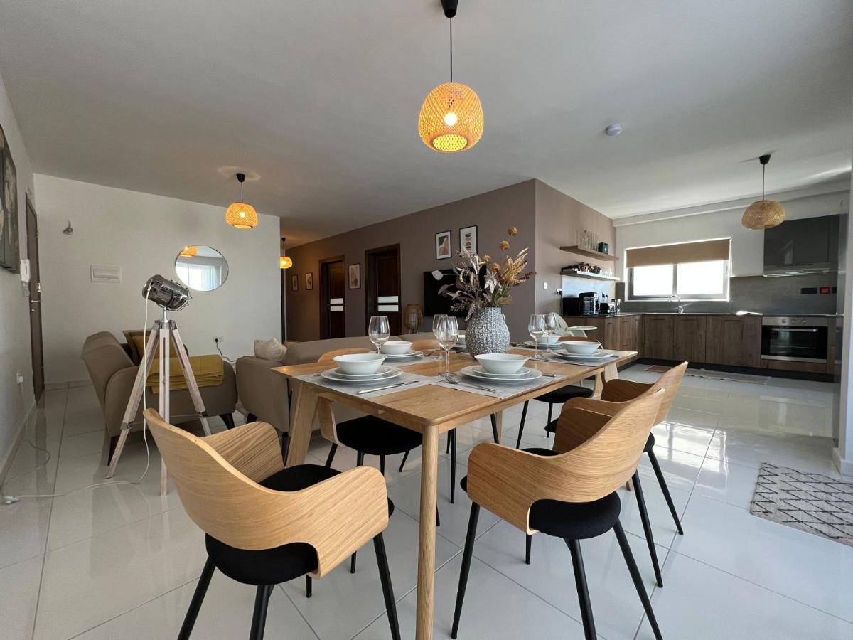 Brand New Apartment 2 Mins From Seafront เซนต์พอลส์เบย์ ภายนอก รูปภาพ