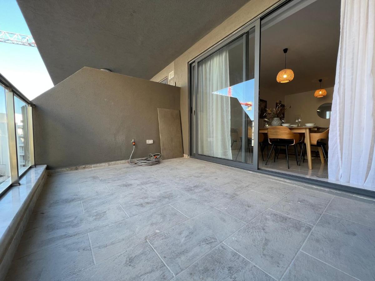 Brand New Apartment 2 Mins From Seafront เซนต์พอลส์เบย์ ภายนอก รูปภาพ