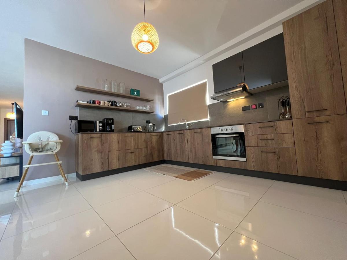 Brand New Apartment 2 Mins From Seafront เซนต์พอลส์เบย์ ภายนอก รูปภาพ